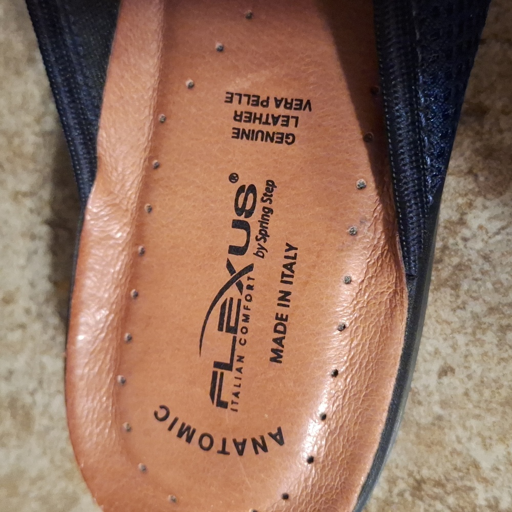 Flexus Slip-Ons - image 6